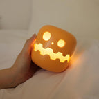 Hai Squinting Pumpkin Lamp / Rust Orange