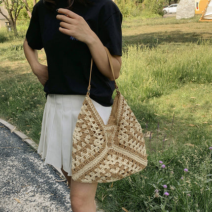 Handmade Straw Shoulder Bag – Hollow Woven Contrast Design