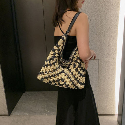 Handmade Straw Shoulder Bag – Hollow Woven Contrast Design